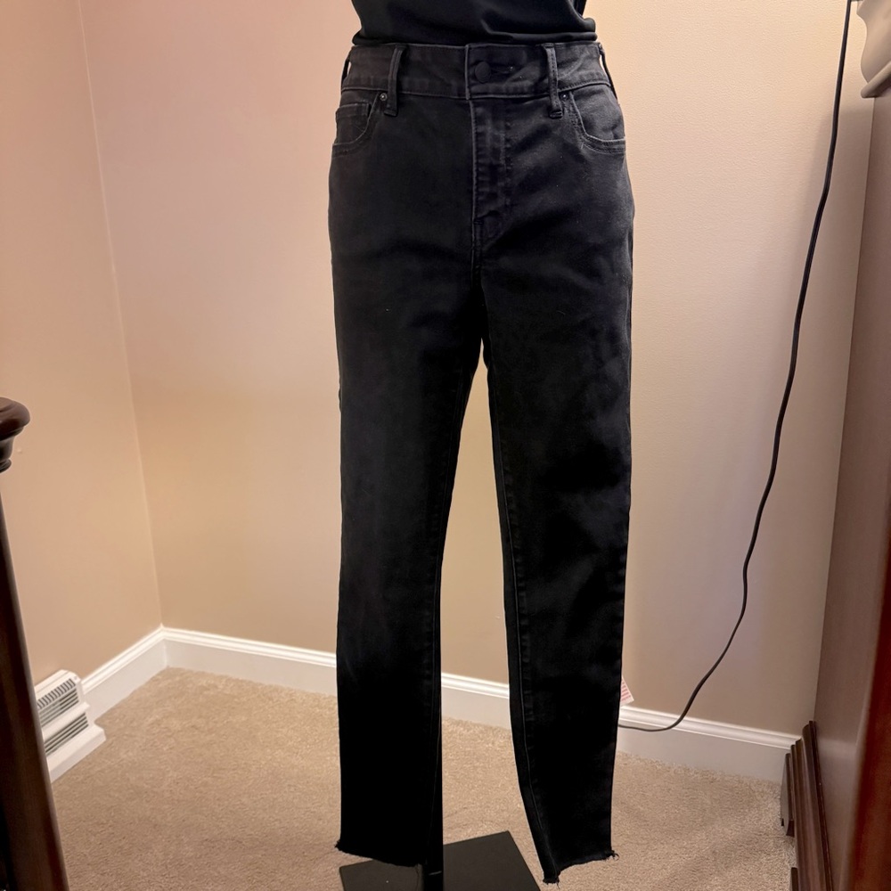 True Religion black mid rise curvy jeans. Size 27